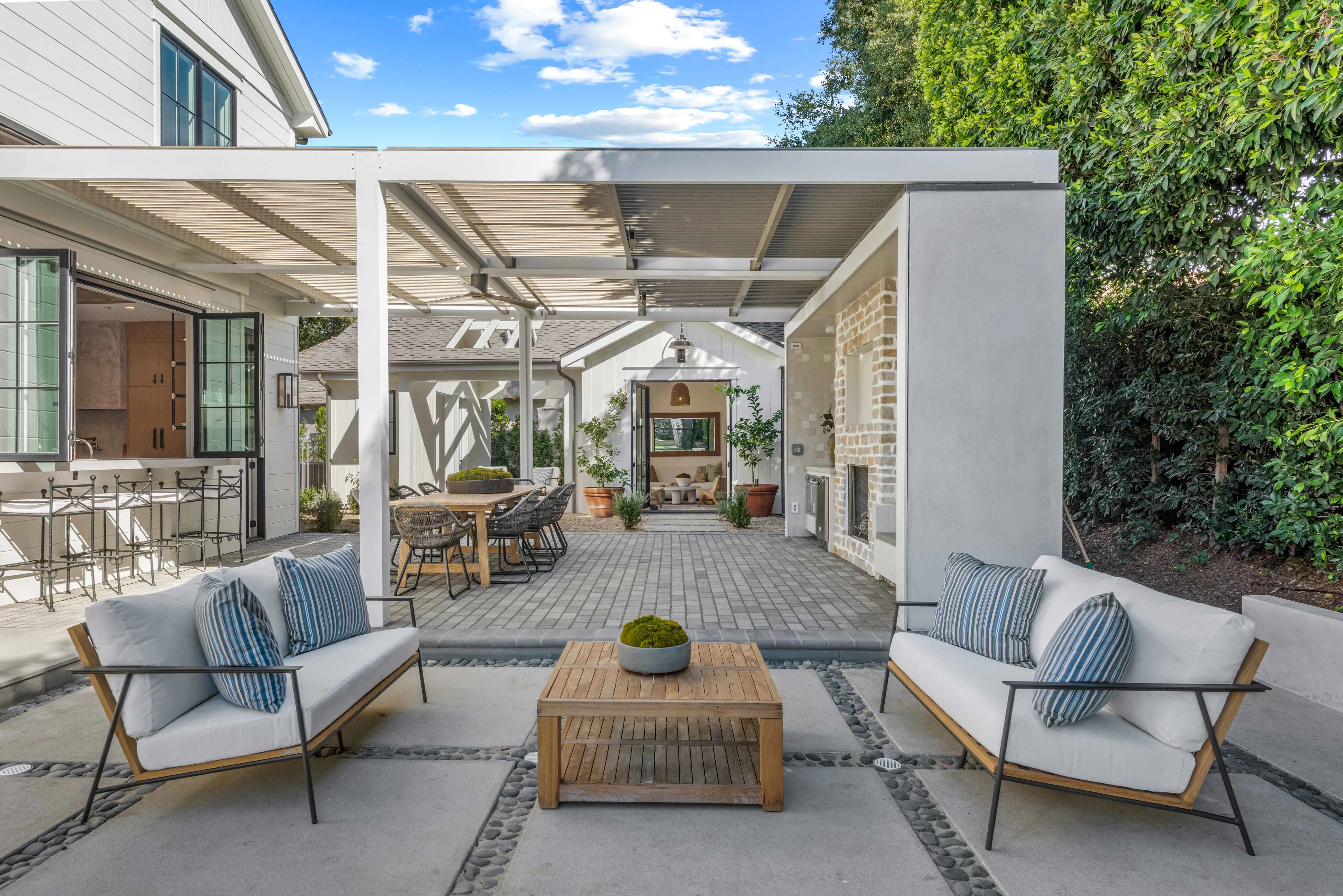 Meridith-Baer-Home-Home-Staging-California-Luxury-Homes-The-Farmstead-Outdoor